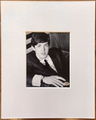 Paul Mccartney The Beatles Hand - Signed Photograph W/