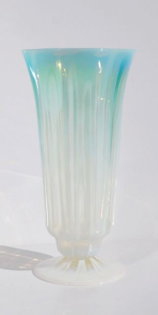 Rare Tiffany Studios Vase,  Opalescent Milk Favrile Glass 10