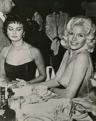 Sophia Loren & Jayne Mansfield Iconic Sexy 1957 Romanoff ' s Restaurant Photograph 2