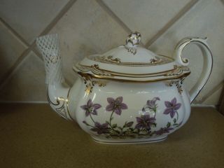 Spode England Stafford Flowers (bone) Tea Pot Y8519 - V Gold Trim
