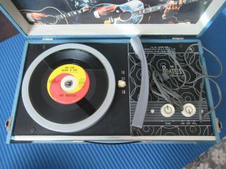 Beatles 1964 BEATLES PHONOGRAPH RECORD PLAYER IN GREAT SHAPE 2