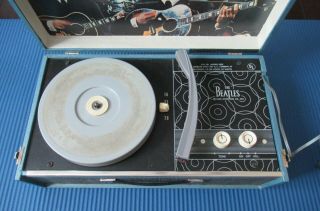 Beatles 1964 BEATLES PHONOGRAPH RECORD PLAYER IN GREAT SHAPE 4
