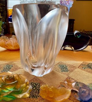 Lalique France Stunning Clear & Frosted Crystal Ingrid Vase $4300 Perfection 5