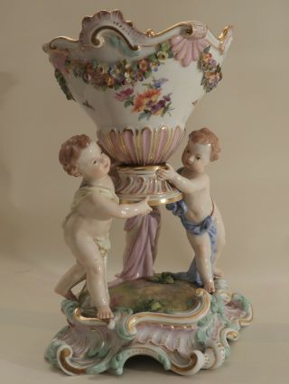 Rare 1st Quality Meissen Figurine 3 Putti Children holding Urn 11