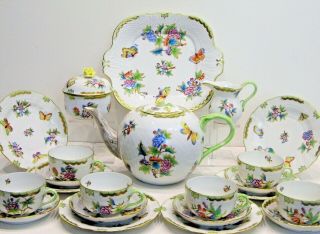 Herend Queen Victoria Tea Set and Dessert Set 6 Person VBO design. 3