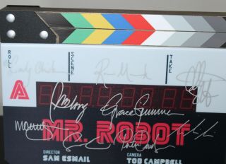 MR.  ROBOT – FINAL SEASON LIMITED EDITION CLAPPER SLATE SIGN CAST SLATE BOARD 2