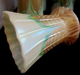 SIX GORGEOUS MATCHING PULLED FEATHER IRIDESCENT QUEZAL ART GLASS LAMP SHADES 5