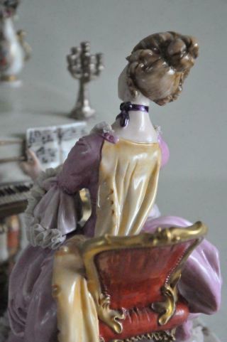 Lovely Capodimonte Cappe Porcelain Figurine Lady playing Piano Italy 11