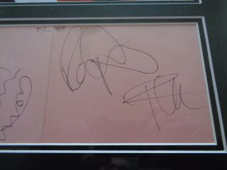 THE WHO AUTOGRAPH / SIGNED DISPLAY WITH KEITH MOON A LARGE 1960S SET 4