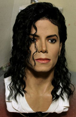 1/1 Lifesize CUSTOM Michael Jackson bust Black or White Dangerous era 9