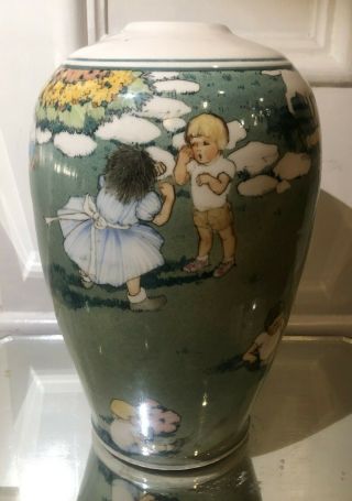 Large Eileen Richardson Ceramic Vase 3