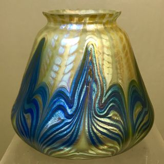 VINTAGE BIRD DESK LAMP WITH ANTIQUE LOETZ ART GLASS SHADE 9