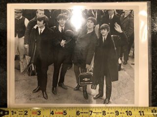 Vintage Photo - Beatles Autograph - Authentic - Signed by Paul,  John,  George and Ringo 9