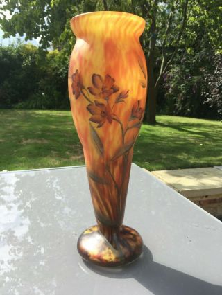 Daum Art Glass Vase - Verrerie Belle - Etoile