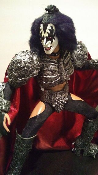 12 inch KISS Custom Gene Simmons UNMASKED costume figure CD 1/6 doll 8