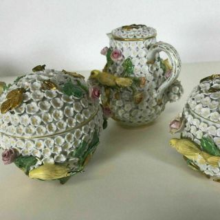 1820 - 1860 Antique Meissen Schneeballen Miniature Snowball Porcelain 3pc Tea Set 5
