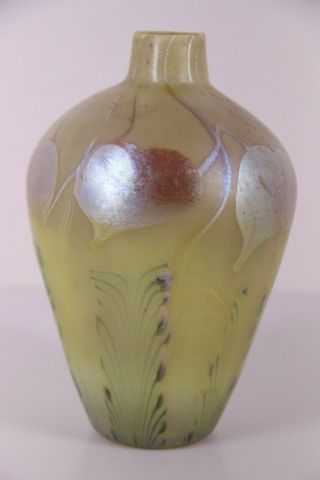 Vintage Quezal Art Glass Vase Heart Vine Pattern Signed Numbered