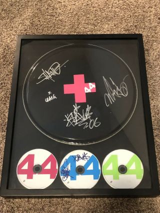 (, 44) Plus 44 Signed Autographed Drumhead - Blink - 182 Mark Hoppus Travis Barker
