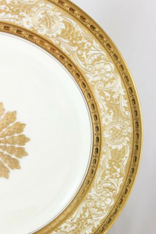 WOW FAB ARTS & CRAFTS SET 9 DINNER PLATES HEINRICH BAVARIA RAISED GOLD ENCRUSTED 9
