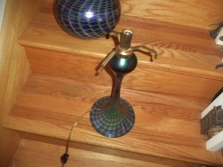 RARE JOE CLEARMAN SIGNED & NUMBERED AMETHYEST ART GLASS NAUTILUS DESIGN LAMP 10