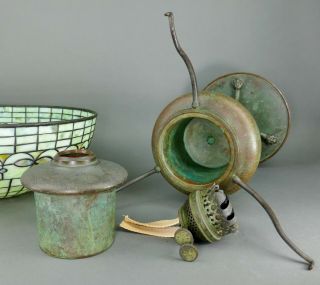 Fine Circa 1910 Antique Tiffany Studios Leaded Glass Shade Bronze Base Oil Lamp 5