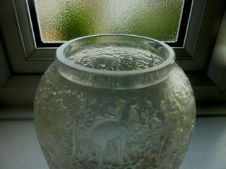 Rene R Lalique Biches Deer Vase circa 1932 4