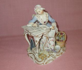 Antique Meissen German Porcelain Figurine The Good Housewife 2654 Rare 6 1/4 "