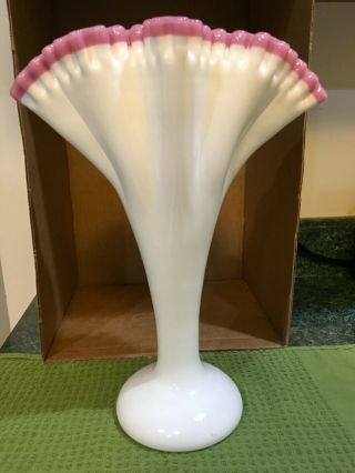 Rare Vintage Fenton Apple Blossom Crest Fan Vase