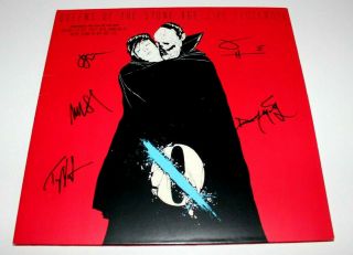 Queens Of The Stone Age Band Signed 