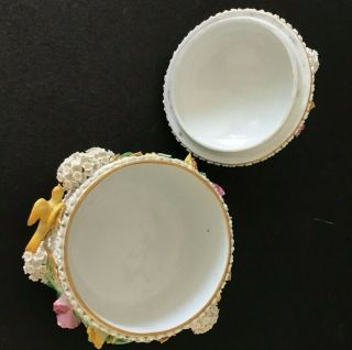Vintage Meissen Porcelain Schneeballen Round Box W/Lid & Applied Flowers & Birds 8