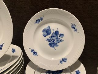 Royal Copenhagen Blue Flowers Braided 59 Piece 12 Place Settings Dinner Salad 4