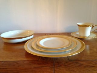 Rare Discontinued - Lenox China - Aristocrat - 6 - Piece Place Setting For 12