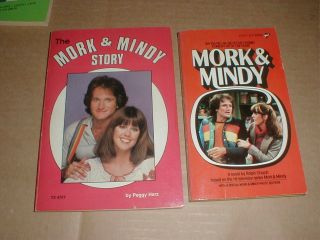 19 VTG TV show Book Brady Bunch Happy Days Mork & Mindy Partridge Family 5