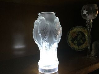Rare Lalique Crystal “Parrot” Vase (Signed “Lalique R France” on base) 2