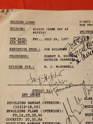 Movie/Tv Signed Scripts,  Guiding Light,  1987 4