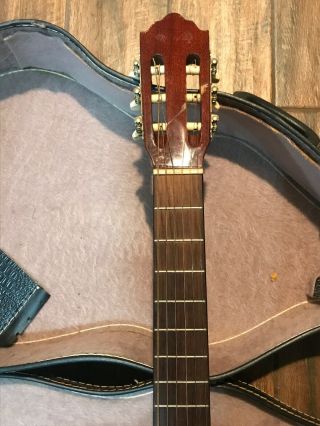 Rare - WILLIE NELSON Autographed - Signed Guitar With PSA/DNA 6