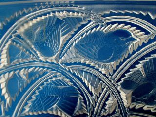 A Lalique Pinsons bowl designed in 1933 by Rene Lalique,  1951 version 5