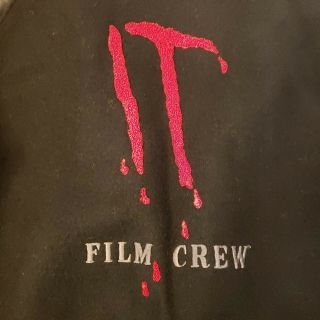 Stephen King ' s It RARE 1990 Movie Memorabilia crew jacket 2