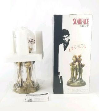 Universal Rabbit Tanaka Scarface " The World Is Yours " Table Lamp W/ Box