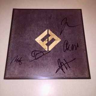 Foo Fighters Group Signed Autographed Concrete&gold Album Dave Grohl,  5 Bas