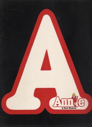 Andrea Mcardle " Annie " 1977 Broadway Souvenir Program Dorothy Loudon