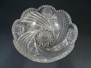 Antique Cut Glass Crystal 8.  25 " Wide Twisted Cornucopia Daisy Pattern Unsigned