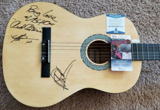 Ub40 Signed Guitar Astro & Mickey Virtue Red Red Wine I Got You Babe Bas Jsa