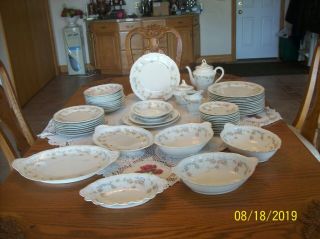 Theodore Haviland York Porcelain China Yvonne 56 Piece Dinnerware Grouping