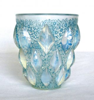 R Lalique Rampillon Opalescent Vase