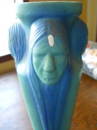 RARE VAN BRIGGLE POTTERY VASE WITH THREE INDIAN HEADS BLUES AND GREENS 7
