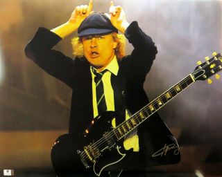 Angus Young Signed Autographed 16x20 Photo Ac/dc Making Horns Guitarist Gv822655