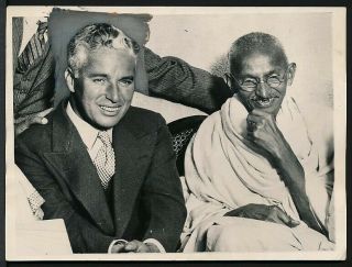 Rare 1931 Photo Charlie Chaplin Silent Comic & Mahatma Gandhi India