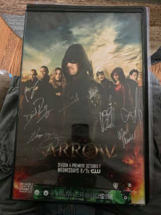 Sdcc 2015 Arrow Cast Signed Poster