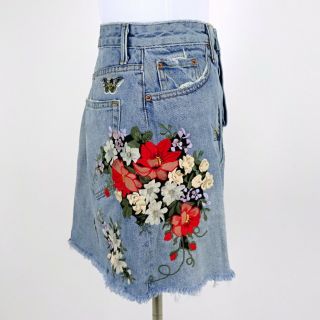 Miranda Lambert GRLFRND Light Blue Denim Embroidered Mini Skirt Size 30 2